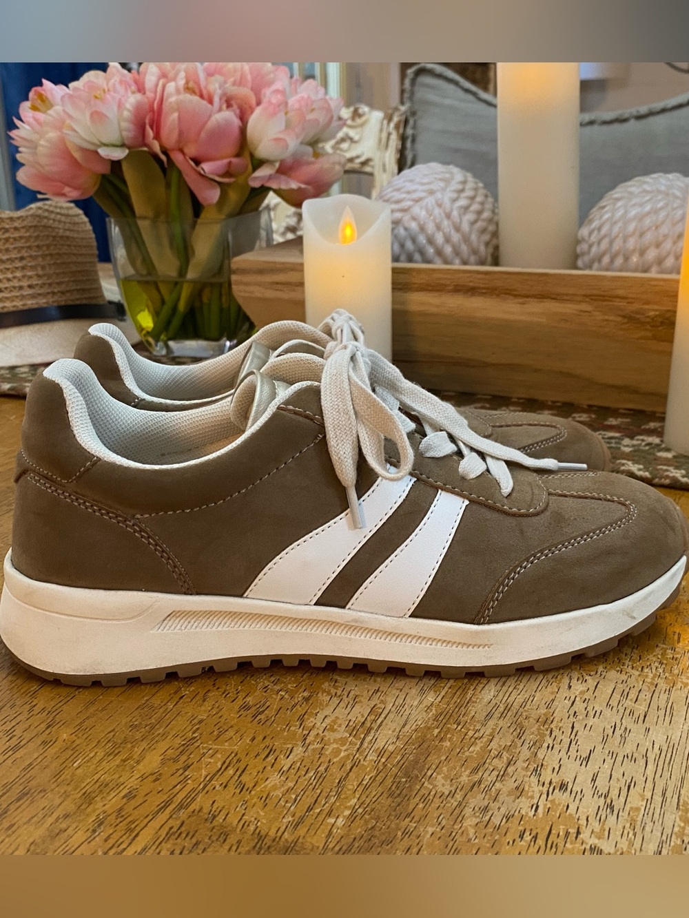 Jellypop Emerie Sneaker… size 7.5